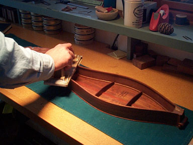 Dressing the dulcimer top linings
